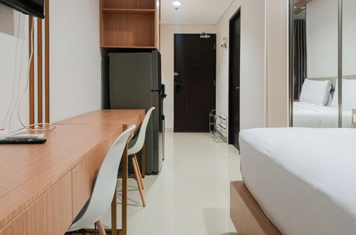 Photo 4 - Homey Studio At Patraland Amarta Apartment