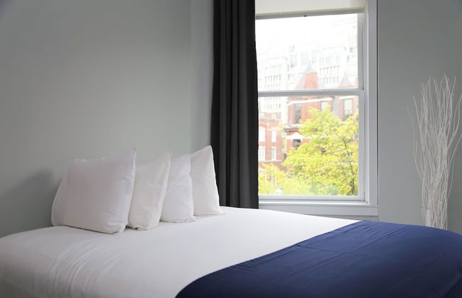 Maverick Suites at 245 Newbury St - Foto 22