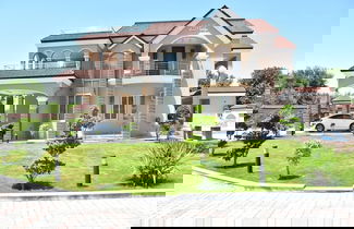 Photo 1 - Entire 6-bed Garden Villa