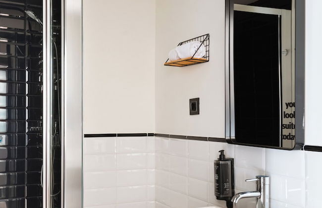 Limehome Madrid Calle de la Madera - Photo 57