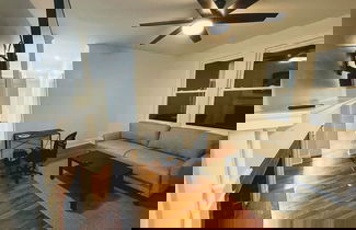 Photo 2 - Renovated 1 Bedroom in Forest Hills - A
