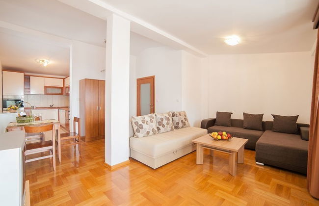 Ivan Apartmani - Photo 26