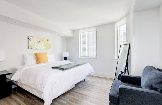 Elegant 2BR Apartment Minutes From DC - Foto 17