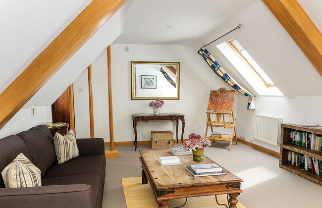 Stunning Barn Conversion - Rural Setting - Photo 8