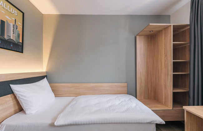 Homaris Corner Hotel Frankfurt - Photo 48
