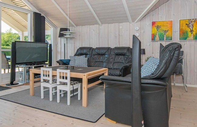 6 Person Holiday Home in Bjert - Photo 15