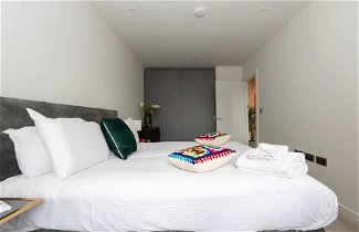 Photo 1 - Tranquil & Stylish 1 Bedroom Flat With Private Balcony
