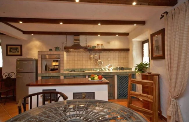 House Rilovic - Two Bedroom House With Swimming Pool and Jacuzzi - Photo 8