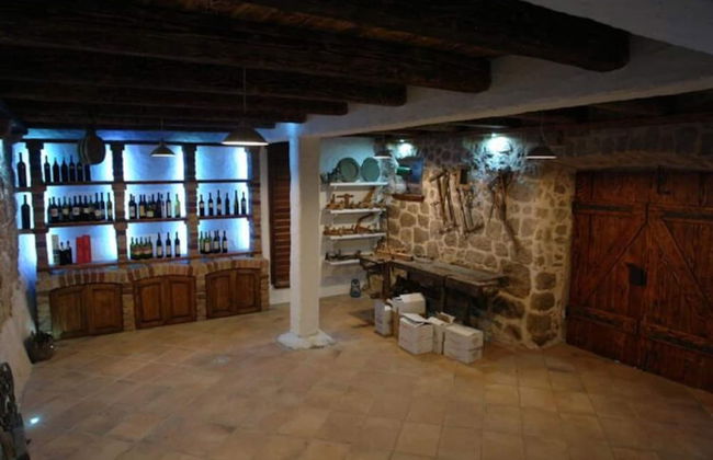 House Rilovic - Two Bedroom House With Swimming Pool and Jacuzzi - Photo 30