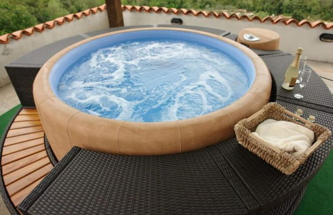 House Rilovic - Two Bedroom House With Swimming Pool and Jacuzzi - Photo 22
