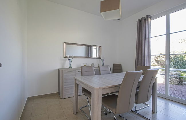 Spacious Holiday Home in Aure sur Mer With Garden - Foto 56