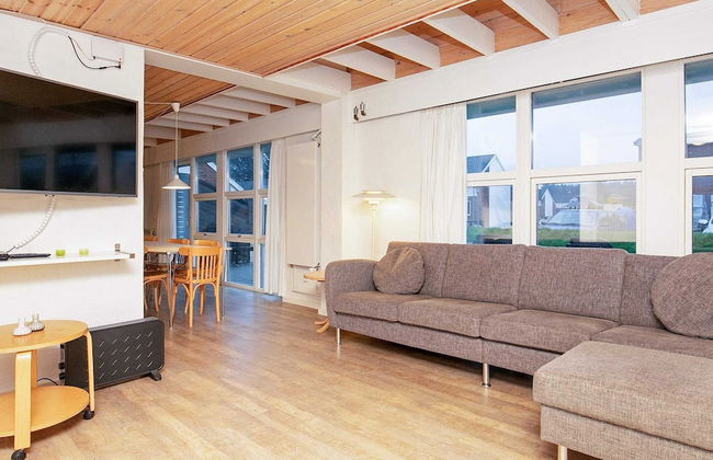 14 Person Holiday Home on a Holiday Park in Blavand - Foto 35