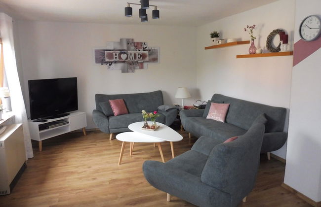 Spacious Apartment in Pracht near Forest - Photo 8