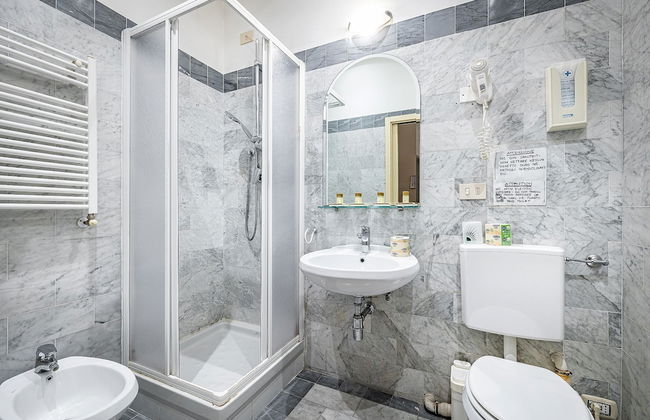 Bellevue House - Photo 47