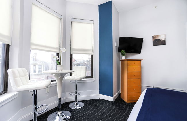Maverick Suites at 400 Columbus Ave - Foto 71