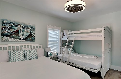 Photo 17 - Bungalows at Seagrove by Southern Vacation Rentals