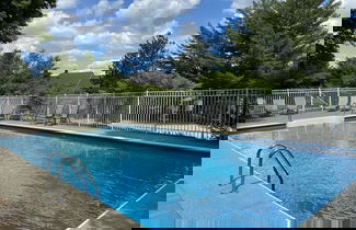 Photo 1 - 14 Snowside 2 Bedroom Condo by RedAwning