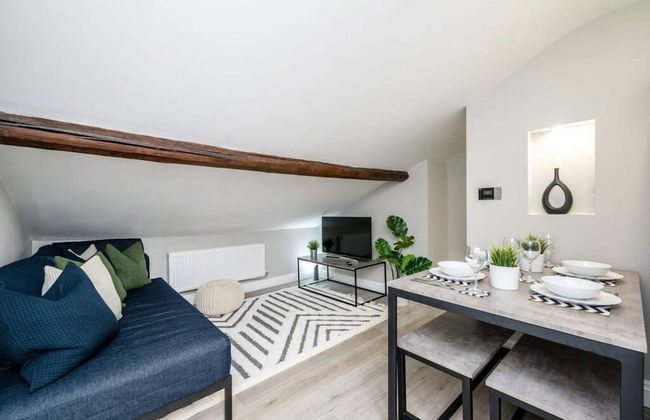 Host Apartments Picasso s Place III - Photo 14