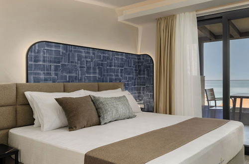 Photo 24 - Costa De Luxe Suites