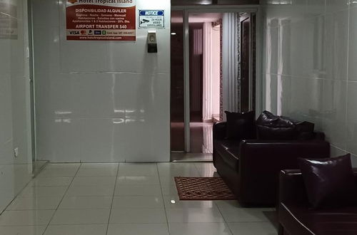 Foto 7 - Brand new Guest Single Room 16 min From Airport