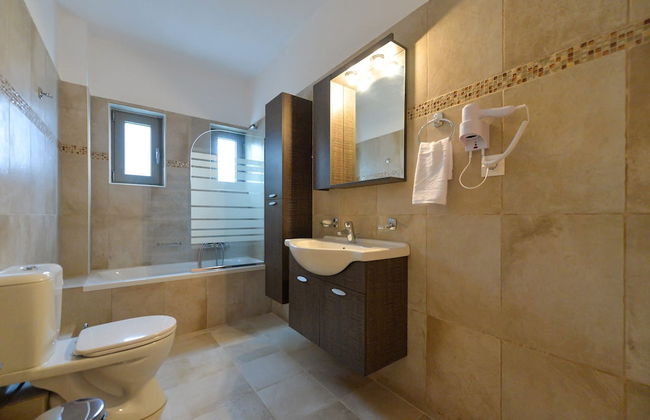 Avia Blue Maisonette - Steps From the Sea - Foto 11