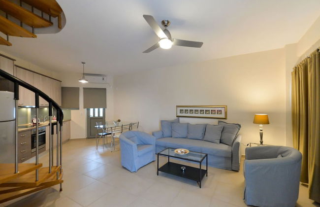 Avia Blue Maisonette - Steps From the Sea - Foto 6