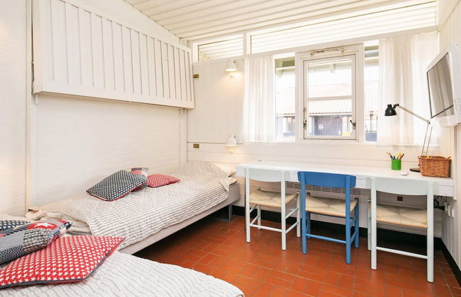 6 Person Holiday Home on a Holiday Park in Saeby - Foto 11