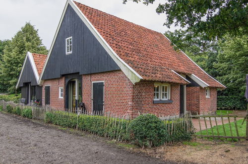 Photo 37 - Quaint Farmhouse in Enschede With Terrace