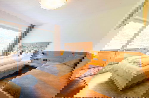 Photo 6 - Beautiful Flat in Hart With Fitness Room