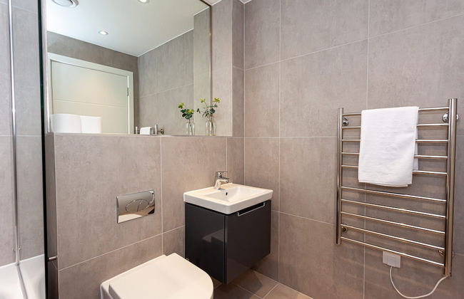 Modern Apartment in Manchester, Sleep 4 - Foto 10