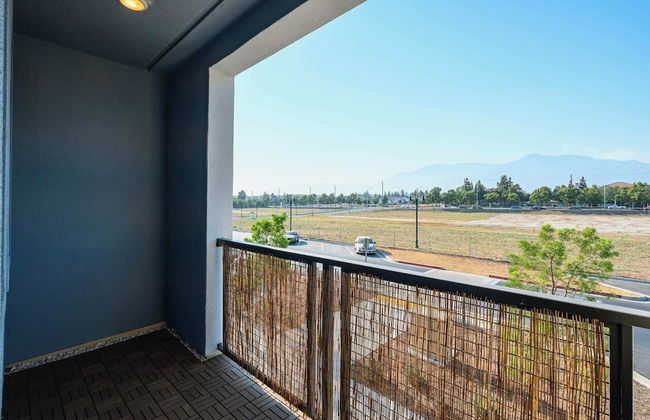 Chic Modern Retreat With Stunning Views 1360 Sqft - Foto 52