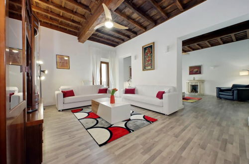 Photo 2 - Luxury Navona Apartment