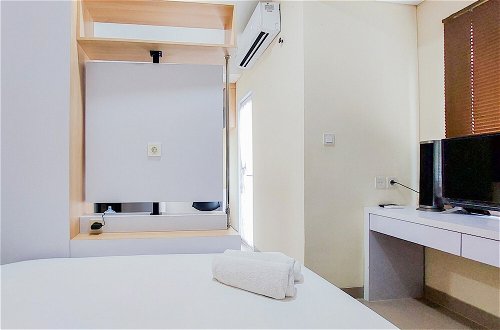 Foto 3 - Best Homey Studio Apartment At B Residence