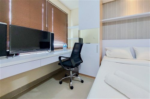 Foto 2 - Best Homey Studio Apartment At B Residence