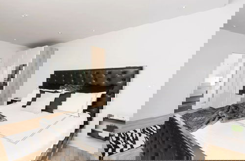 Photo 28 - Holland Hotel by Simplissimmo