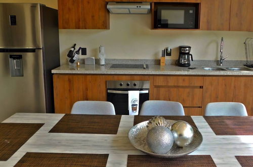 Photo 15 - Roomy Apt. W/private Terrace + Amazing Amenities