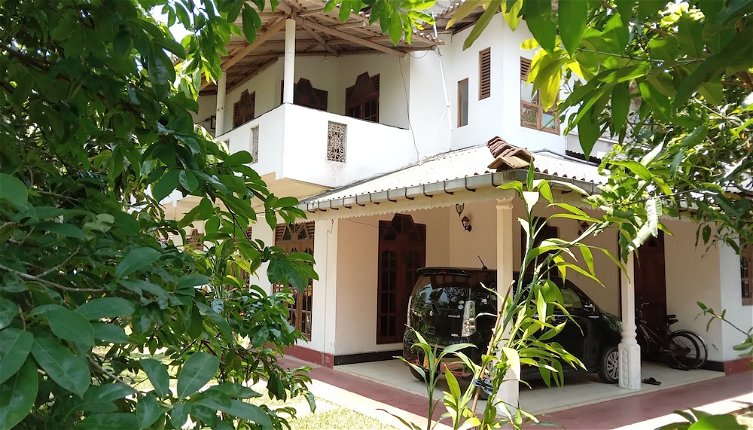 Photo 1 - Charming 2-bed Apartment in Weligama