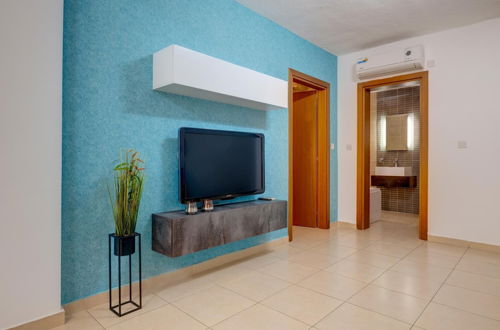 Photo 4 - 2 Bedroom Apartment Sliema Tigne Suites