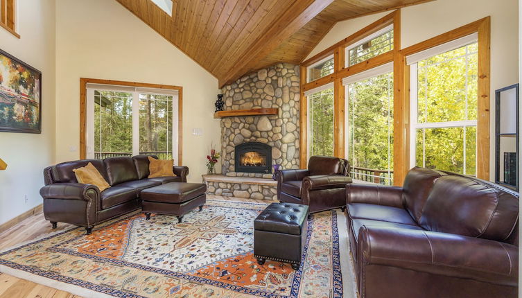 Photo 1 - Beautiful 3bd Sanctuary Inside Yosemite