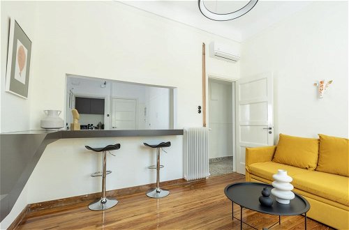 Photo 3 - An Outstanding 3 Bdrm Apartment in the Heart of Athens