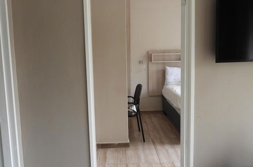 Photo 23 - 2 Bedroomed Apartment With En-suite and Kitchenette - 2069