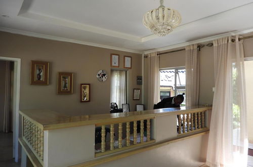 Photo 6 - 2 Bedroomed Apartment With En-suite and Kitchenette - 2069