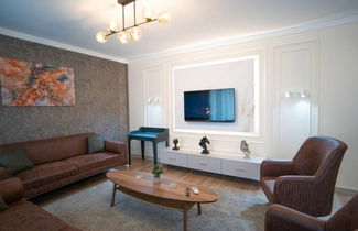 Photo 3 - 3 B Luxury Apt Near Arena Park AVM