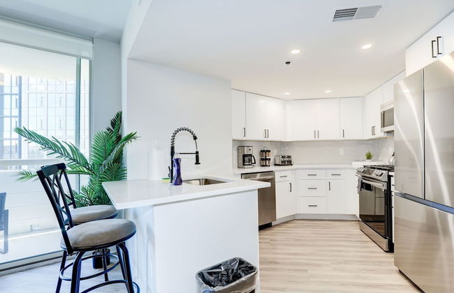 Elegant 2BR Apartment Minutes From DC - Foto 51