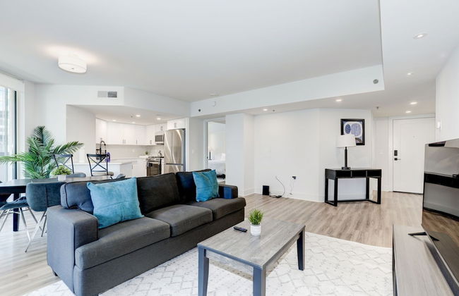 Elegant 2BR Apartment Minutes From DC - Foto 70