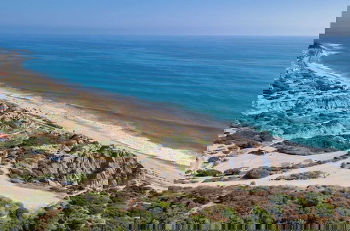Photo 53 - Stone Lagoon by Avantstay Steps to the Beach + Backyard Oasis!