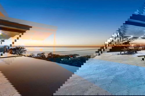 Foto 40 - The Ocean s Edge Luxury Entertainer With Views