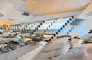 Foto 3 - The Ocean s Edge Luxury Entertainer With Views
