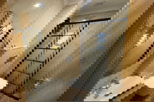 Photo 28 - Rena Grand Residence & Suite