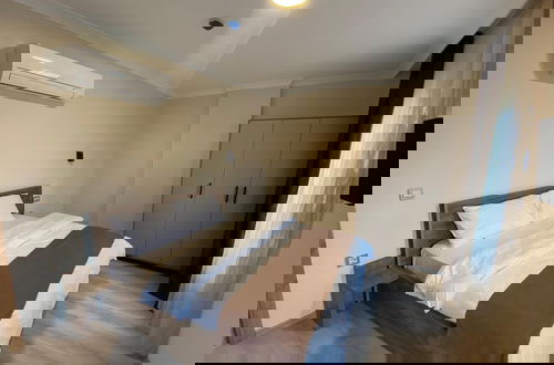 Photo 11 - Rena Grand Residence & Suite
